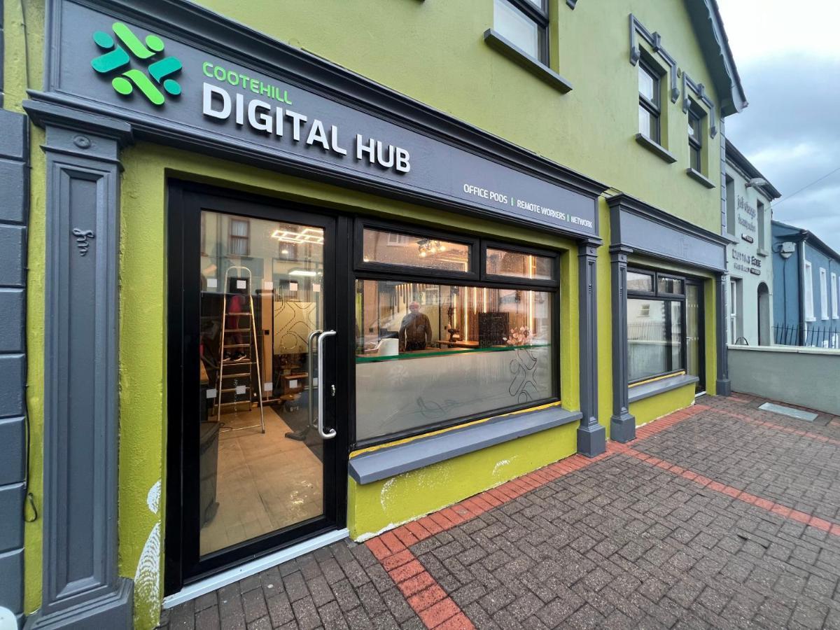 Top Of The Town No.5 Cootehill Exterior photo